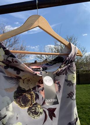 Новое платье миди в цветок с открытыми плечами от boohoo, размер с2 фото