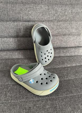 Оригинальные шлепанцы crocs