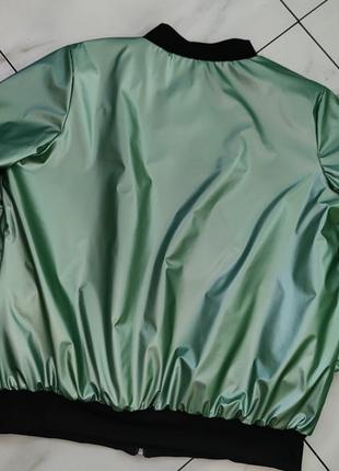 Женская лёгкая куртка-ветровка куртка-бомбер серебро 52 (xl)8 фото