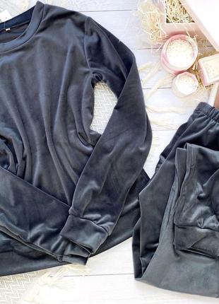 Приятный к телу костюм для дома и сна