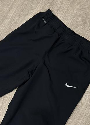 Nike спортивні штани, вишите лого, прямі штани, вінтаж4 фото