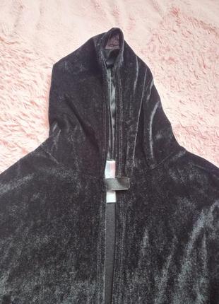 Карнавальный костюм на хелловин хеловин черная велюровая бархатная накидка мантия с капюшоном2 фото