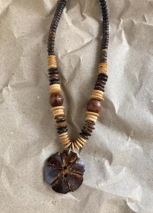 Этничное ожерелье из дерева и кокоса1 фото