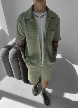 Летний - весенний комплект рубашка + шорты