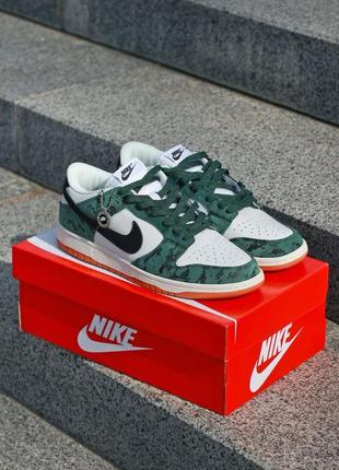 Кросівки nike dunk low “green snakeskin”2 фото