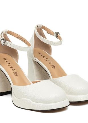 Туфлі жіночі білі на товстому каблуку 2409т6 фото