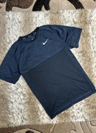 Оригинальная футболка nike