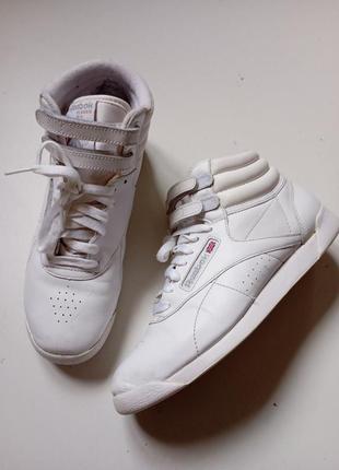 Кросiвки reebok freestyle hi "white"