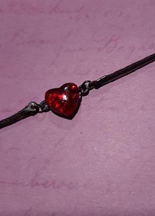 Браслет миниатюрн сердце эпоксидная смола ручн раб красн серд блёстки