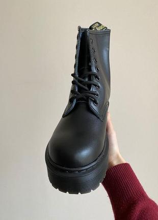 Dr. martens женские демисезонные  ботинки на высокой подошве 🆕кожаные черные мартенсы 🆕