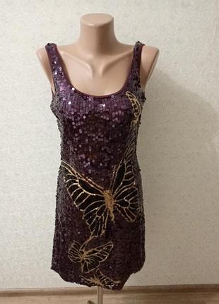 Платье в паетках