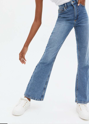 Трендовые, скраво голубые джинсы с высокой талией2 фото