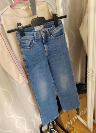 Трендовые, скраво голубые джинсы с высокой талией5 фото