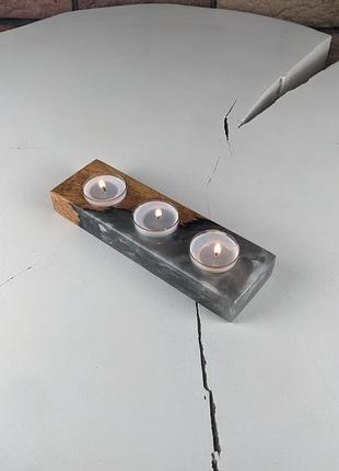 Подсвечник из дерева и эпоксидной смолы