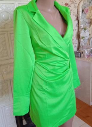 Шикарнюший трендовий піджак плаття сукня неонова яскрава платье на запах4 фото