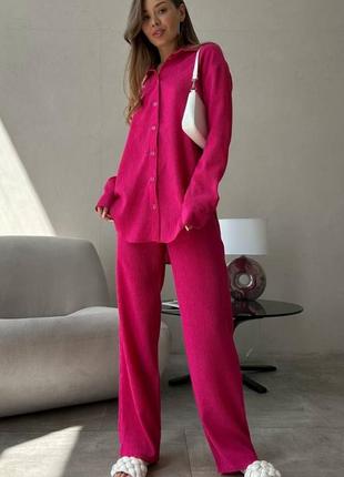 Костюм жіночий однотонний оверсайз сорочка на гудзиках штани вільного крою на високій посадці якісний стильний трендовий малиновий фіолет1 фото
