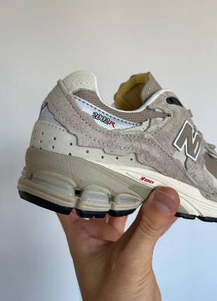 Кросівки new balance 2002r protection pack driftwood 2002 r9 фото