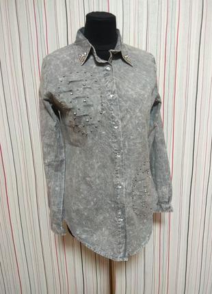 Котоновая рубашка с камнями и стразами,рубашечка нарядная джинсовая с аппликацией1 фото
