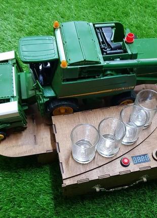 Наливатор "комбайнер" john deere под 5 рюмок