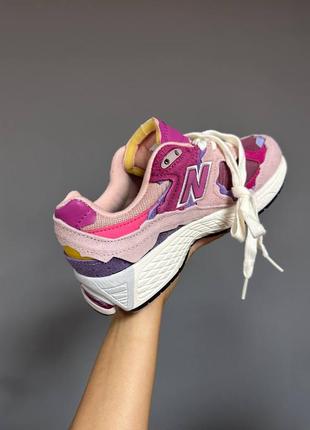 Кросівки new balance 2002r protection pack pink violet 2002 r4 фото