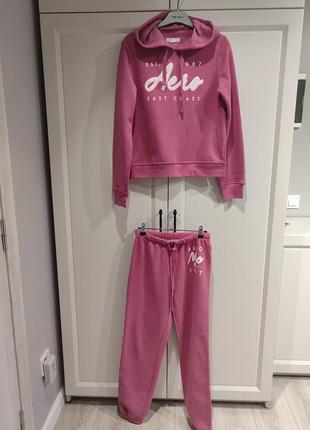 Костюм спорт