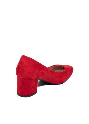 Класичні червоні туфлі на підборах4 фото