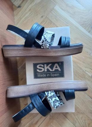 Шкіряні босоніжки ska зовні і зсередини / made in spain6 фото