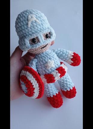 Супергерой капитан америка игрушка