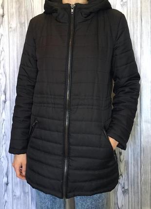 Жіноча тепла чорна куртка з капюшоном р. м\46 sisters point