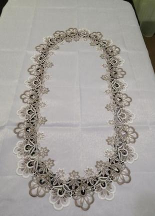 Скатертину на овальний стіл 150*220