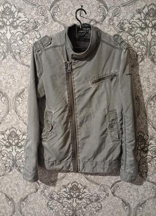 Женская куртка calvin klein jeans m