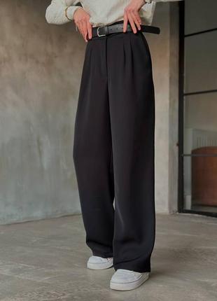 Брюки на резинке
размер: 42-44; 46-48. 
тканина: костюмка люкс.