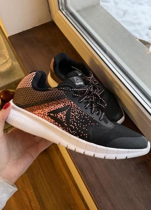 Беговые спортивные кроссовки reebok