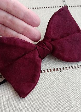 Трендова чоловіча краватка метелик англійської о бренду acko кольору бургунді