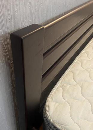 Двуспальная кровать с матрасом кровят