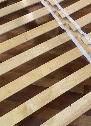 Двуспальная кровать с матрасом кровят