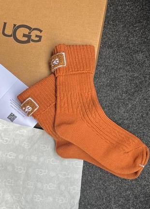 Коричневі шкарпетки ugg