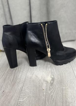 Черевики каблук