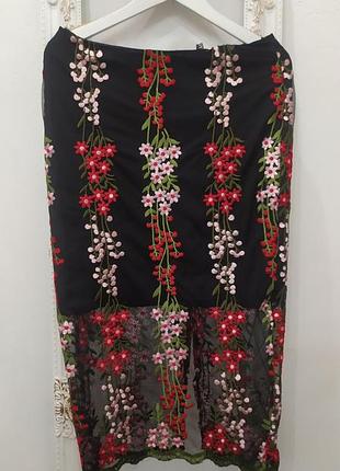 Спідниця олівець із вишивкою