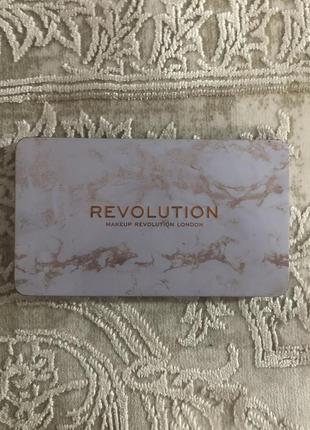 Палетка от revolution