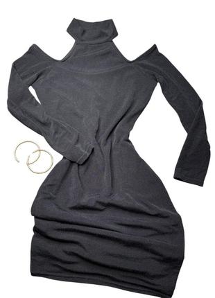 Чорна міні-сукня