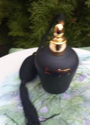 Флакон для духов от известного бренда ispahan ,в идеальном состоянии