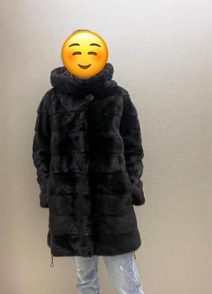 Норковая шуба с капишоном