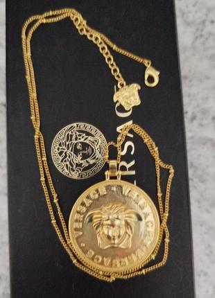 Колье с подвеской, versace
