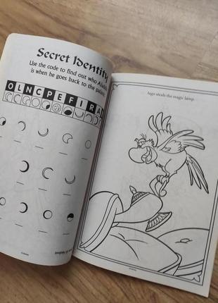 Дитячі ігри в розмальовці activity book usa disney aladdin жасмін алладін анг мова з цікавими завдан