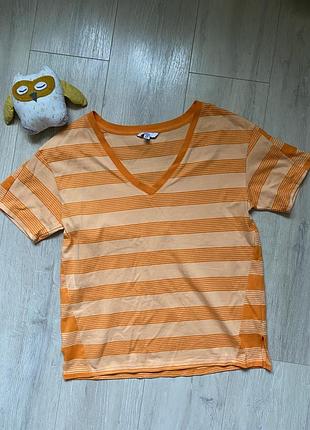 Новая женская футболка