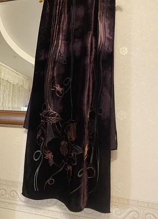 Красивый бархатный шарф темно бордового цвета