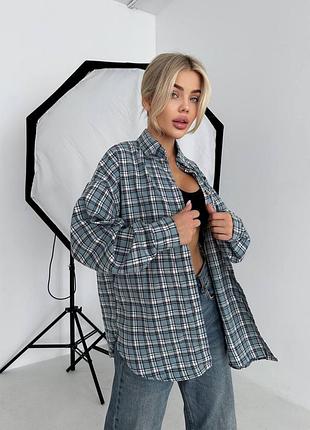Трендовая рубашка в клетку свободного кроя2 фото