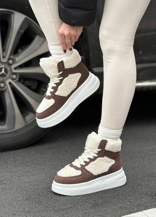 Кроссовки женские зимние
