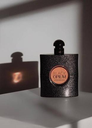 Парфумована вода  yves saint laurent black opium